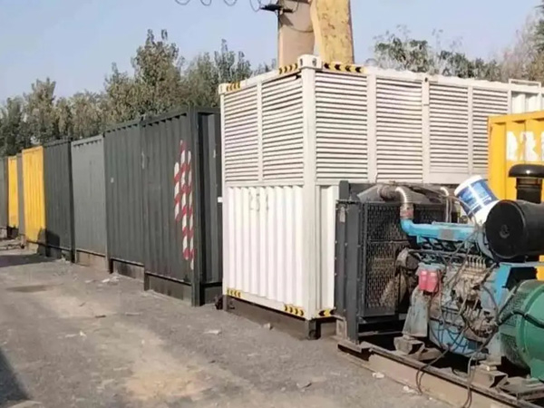 盐都200KW柴油发电机机组每小时油耗是多少？