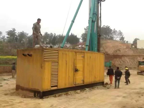 盐都如何判断水冷式机油散热器密封件是否需要更换？